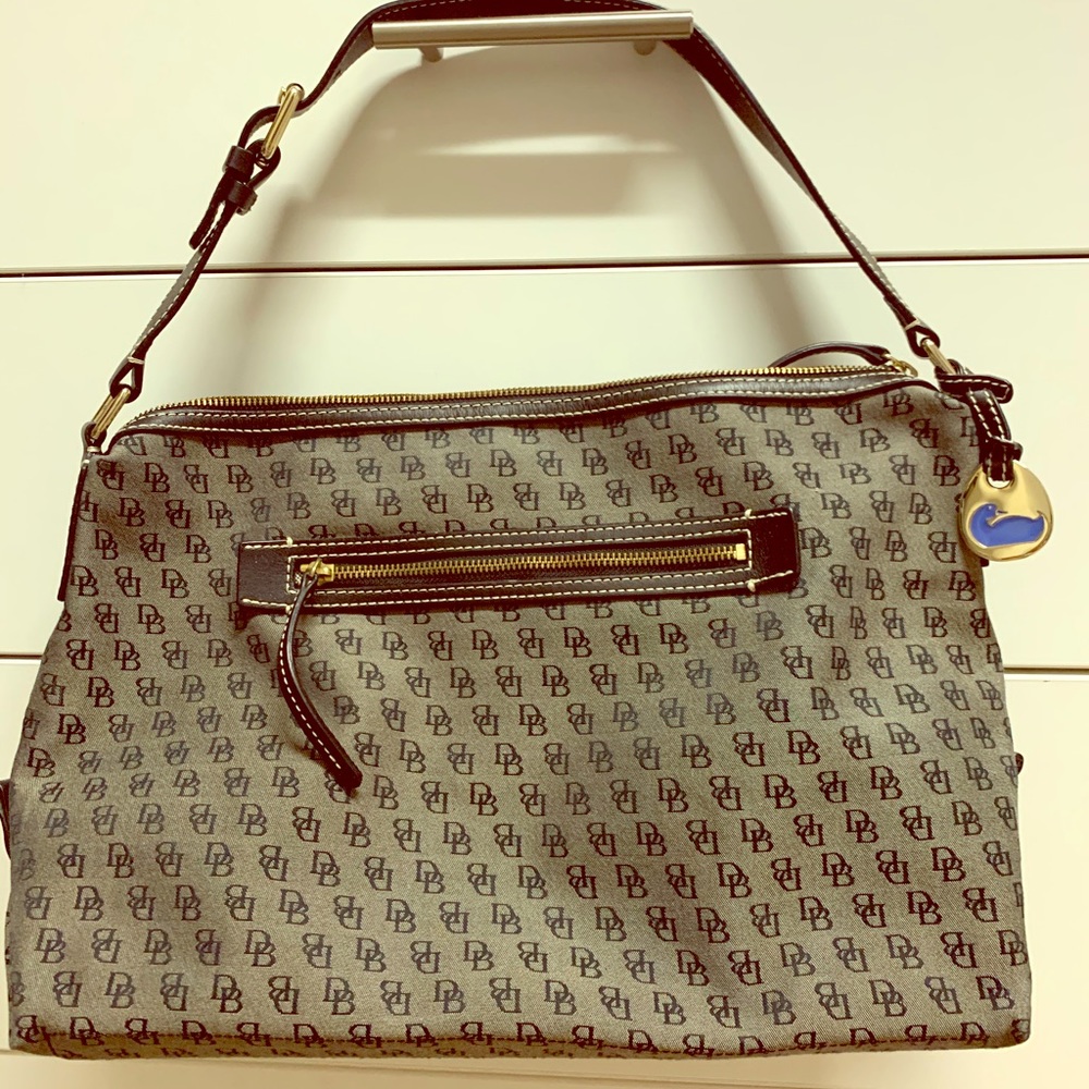 Dooney and Bourke tote bag